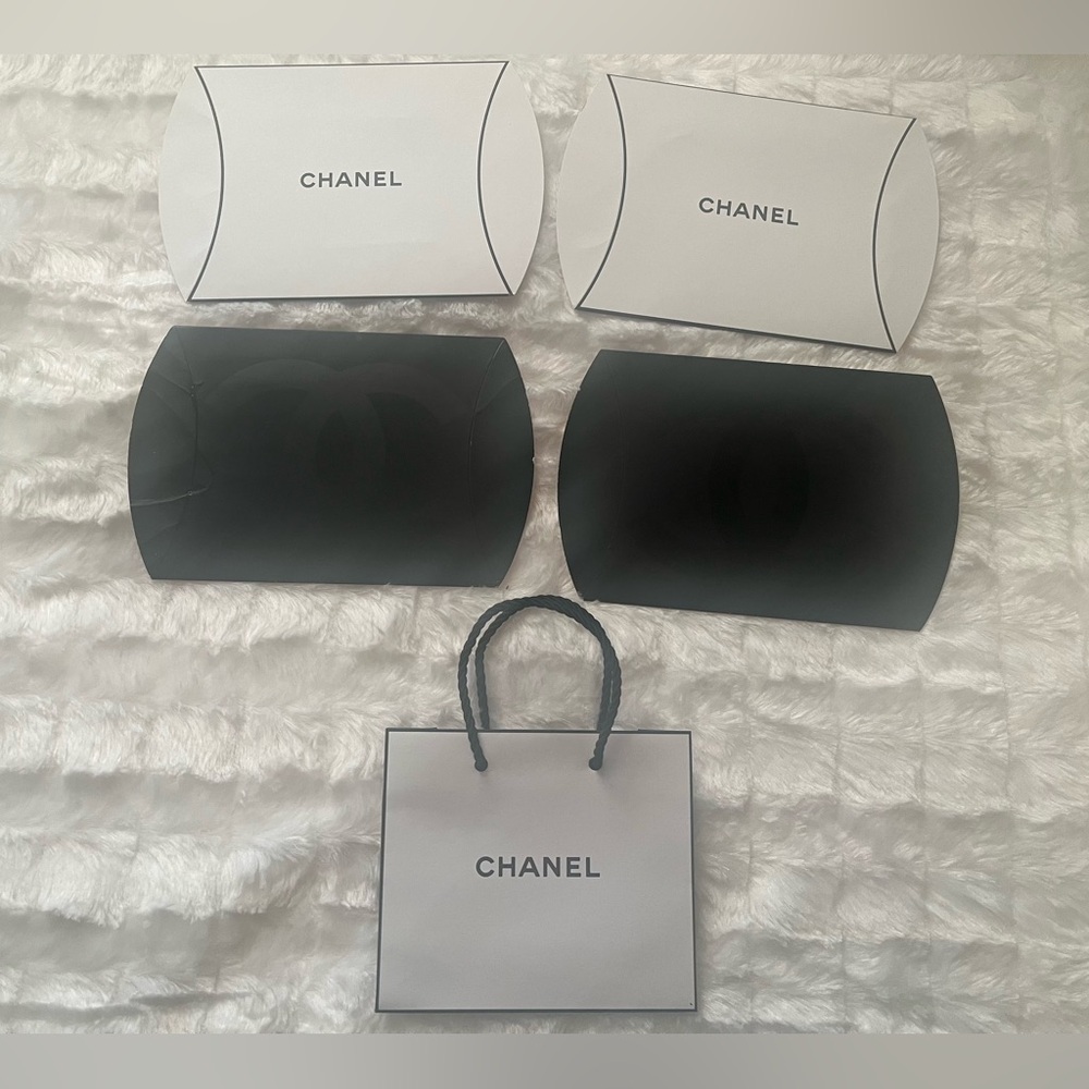 Chanel 5 pcs small boxes bundle lot